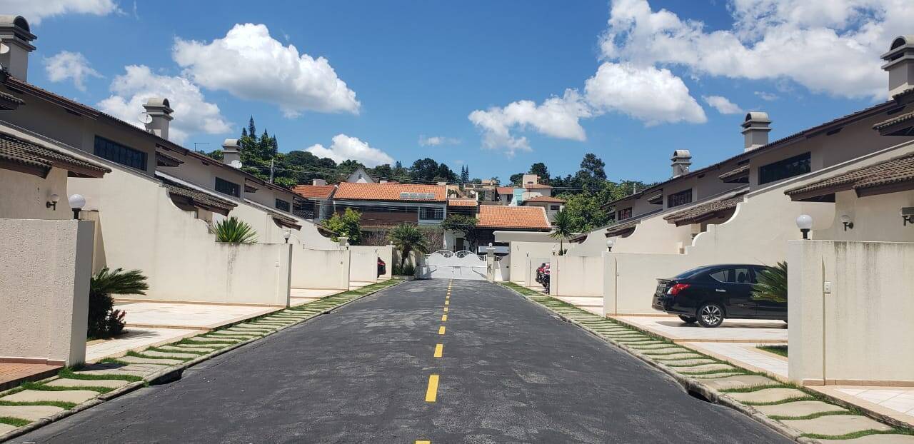 #Cs881 - Casa em condomínio para Locação em Atibaia - SP