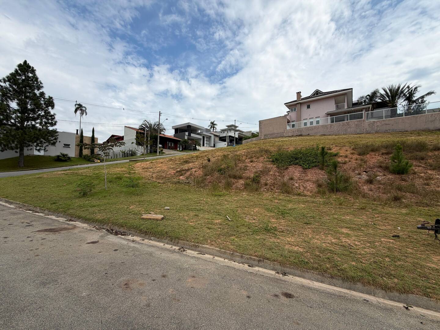#TR1975 - Terreno em condomínio para Venda em Jarinu - SP