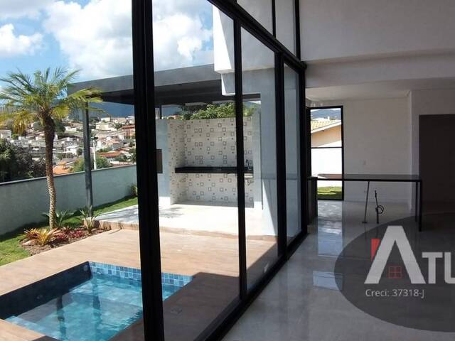 Casa para Venda em Atibaia - 4
