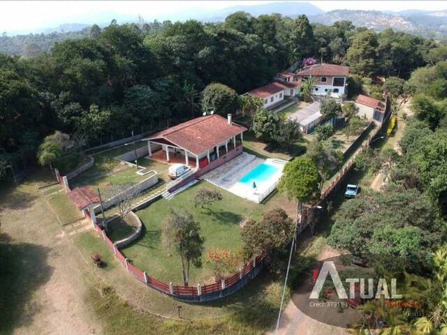 Casa para Venda em Atibaia - 1