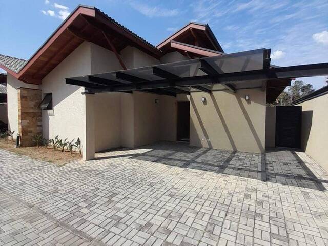 Casa em condomínio para Locação em Atibaia - 1