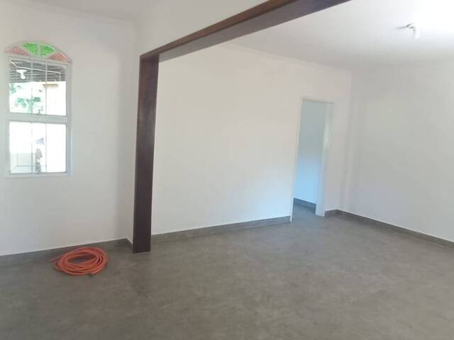 Casa para Venda em Atibaia - 4