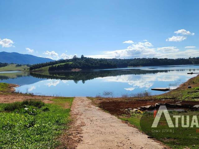 #TR1796 - Terreno em condomínio para Venda em Piracaia - SP