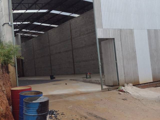 Galpão para Locação em Mairiporã - 2