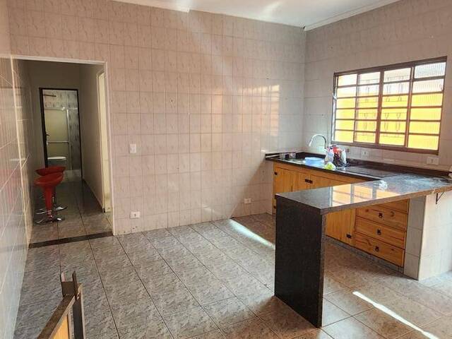 Casa para Venda em Atibaia - 3