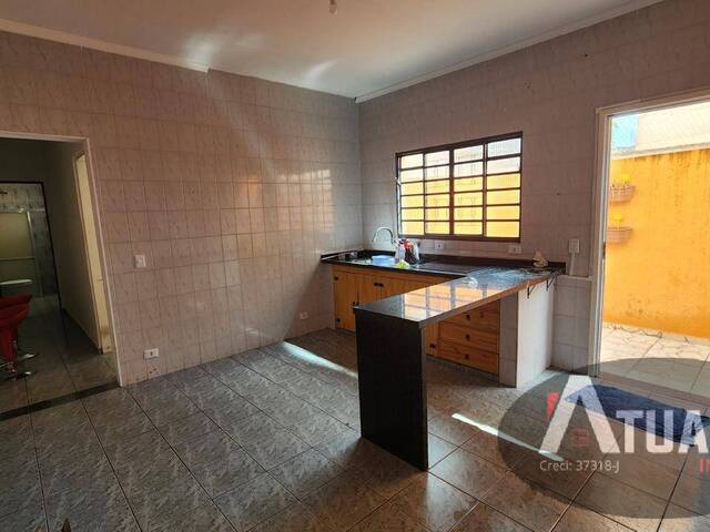 Casa para Venda em Atibaia - 4