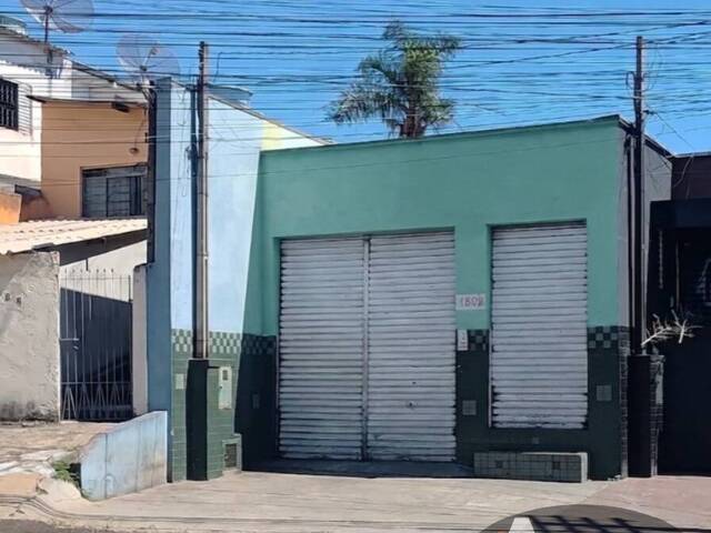 Venda em Jardim das Cerejeiras - Atibaia