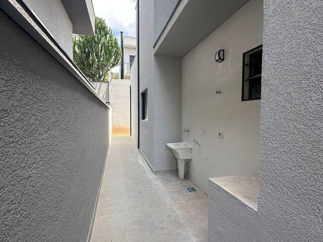 Casa para Venda em Atibaia - 5