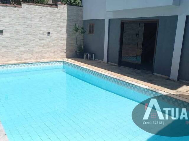 Casa para Venda em Atibaia - 3